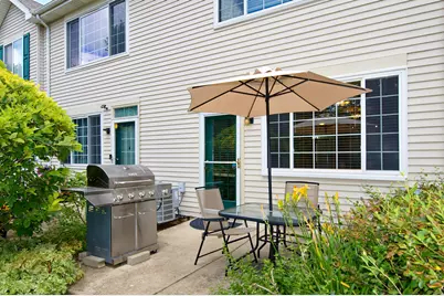 7411 Grandview Court, Carpentersville, IL 60110 - Photo 20