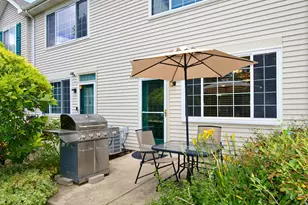 7411 Grandview Ct, Carpentersville, IL 60110 - Photo 20