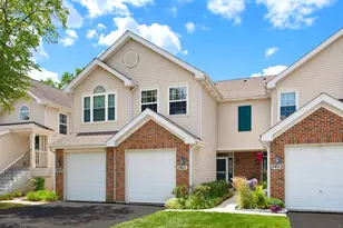 7411 Grandview Ct, Carpentersville, IL 60110 - Photo 1