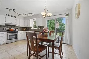 1416 N Hershey Rd, Bloomington, IL 61704 - Photo 4