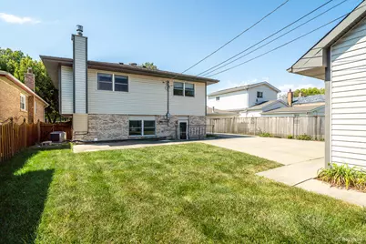 10325 S Whipple Street, Chicago, IL 60655 - Photo 26