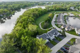 39762 N Tee Side Ct, Antioch, IL 60002 - Photo 8