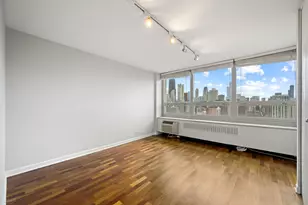 88 W Schiller St, Chicago, IL 60610 - Photo 12