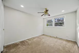2102 Stanley Ct, Schaumburg, IL 60194 - Photo 14