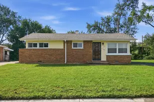 3041 Sherwood Ave, Markham, IL 60428 - Photo 1