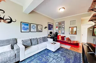 3201 W Argyle St, Chicago, IL 60625 - Photo 6