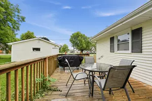 310 N 1st St, Compton, IL 61318 - Photo 16