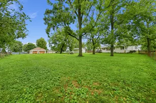 310 N 1st St, Compton, IL 61318 - Photo 18