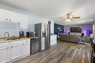 112 McCabe Dr, Streamwood, IL 60107 - Photo 10
