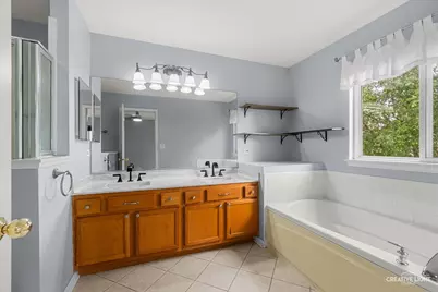 1990 Summerlin Drive, Aurora, IL 60503 - Photo 14