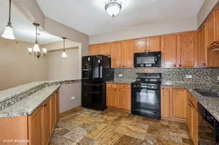 2240 S Grace St, Lombard, IL 60148 - Photo 4