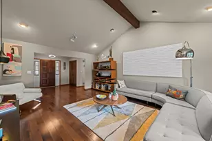 4023 N Ridge Ave, Arlington Heights, IL 60004 - Photo 8
