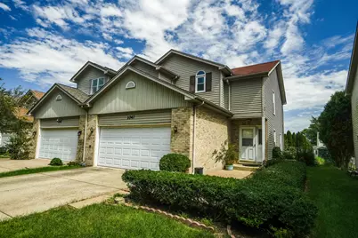 1047 Beninford Lane #-, Westmont, IL 60559 - Photo 2