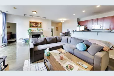 2700 W Belmont Avenue #502, Chicago, IL 60618 - Photo 4
