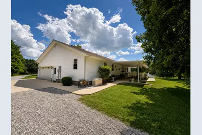 7507 Krutsinger Road, Kinmundy, IL 62854 - Photo 80