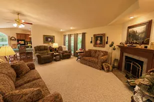 7507 Krutsinger Rd, Kinmundy, IL 62854 - Photo 44