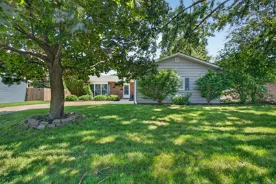 2021 Lancaster Lane, Wheaton, IL 60189 - Photo 2