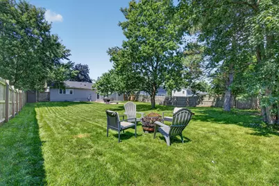 2021 Lancaster Lane, Wheaton, IL 60189 - Photo 36