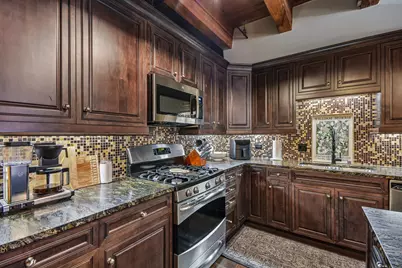 520 W Huron Street #414, Chicago, IL 60654 - Photo 10