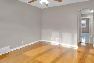 6318 S Mozart St, Chicago, IL 60629 - Photo 12