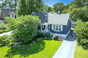 22 Arthur Ave, Clarendon Hills, IL 60514 - Photo 1