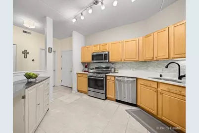 3100 Town Square Drive #101, Rolling Meadows, IL 60008 - Photo 6