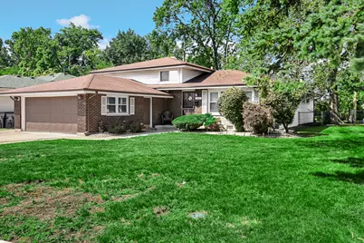 15622 Prince Drive, South Holland, IL 60473 - Photo 2