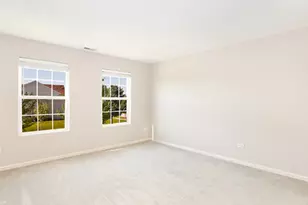1612 Woodland Ln, Bolingbrook, IL 60490 - Photo 8