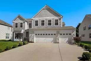 1612 Woodland Ln, Bolingbrook, IL 60490 - Photo 2