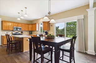 18804 W Chatham Way, Lake Villa, IL 60046 - Photo 10