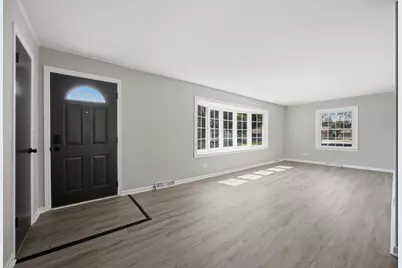 428 E 156th Place, South Holland, IL 60473 - Photo 4