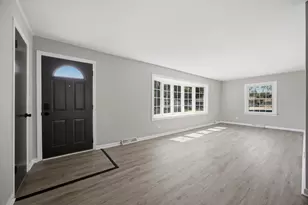 428 E 156th Pl, South Holland, IL 60473 - Photo 4
