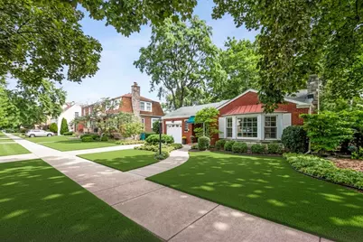 9737 S Central Park Avenue, Evergreen Park, IL 60805 - Photo 4