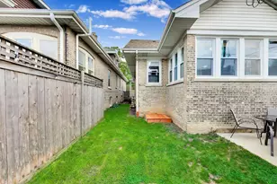 4147 N Dickinson Ave, Chicago, IL 60641 - Photo 44