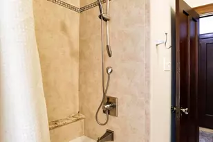 4147 N Dickinson Ave, Chicago, IL 60641 - Photo 28