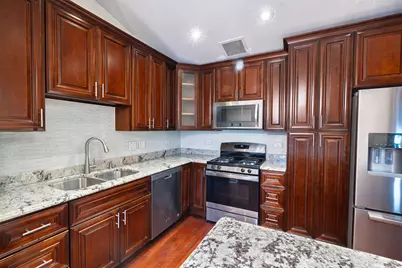 2673 S Embers Lane, Arlington Heights, IL 60005 - Photo 8