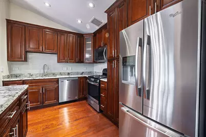 2673 S Embers Lane, Arlington Heights, IL 60005 - Photo 6