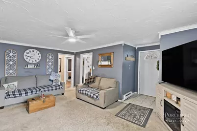 176 S Jefferson Avenue, Bradley, IL 60915 - Photo 4