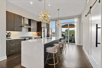 729 W 15th Street, Chicago, IL 60607 - Photo 8