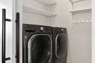 729 W 15th St, Chicago, IL 60607 - Photo 30