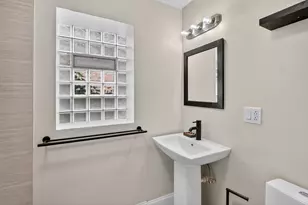 6525 S Vernon Ave, Chicago, IL 60637 - Photo 28