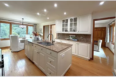 2S015 Ironwood Lane, Wheaton, IL 60189 - Photo 6
