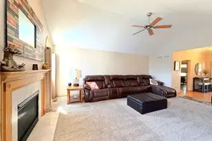 1024 Southcreek Dr, Manteno, IL 60950 - Photo 16