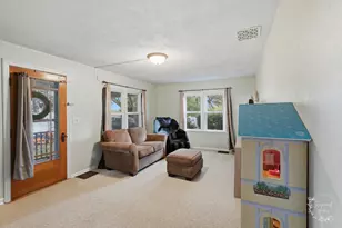 10740 N 6000W Rd, Manteno, IL 60950 - Photo 4