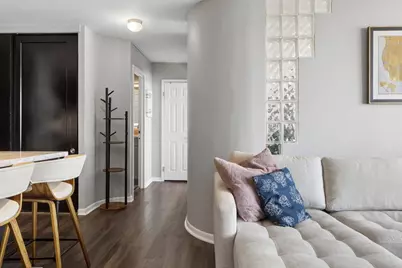 3930 N Pine Grove Avenue #2612, Chicago, IL 60613 - Photo 8