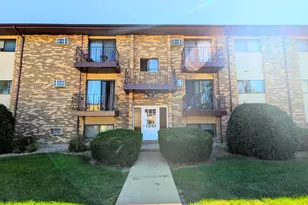 1243 Brown St, Des Plaines, IL 60016 - Photo 1