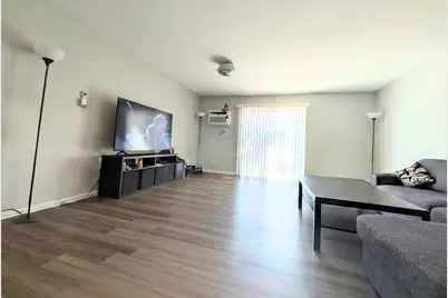 1243 Brown Street #2G, Des Plaines, IL 60016 - Photo 4