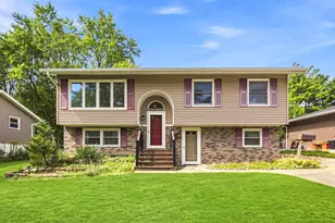 16 Joyce Ln, Streamwood, IL 60107 - Photo 1