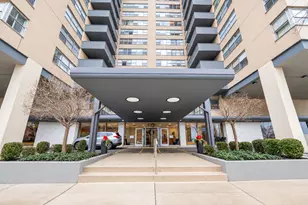 6301 N Sheridan Rd, Chicago, IL 60660 - Photo 1