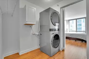 2 E Erie St, Chicago, IL 60611 - Photo 30